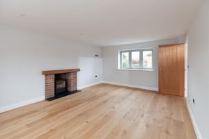 Sitting Room - click for photo gallery